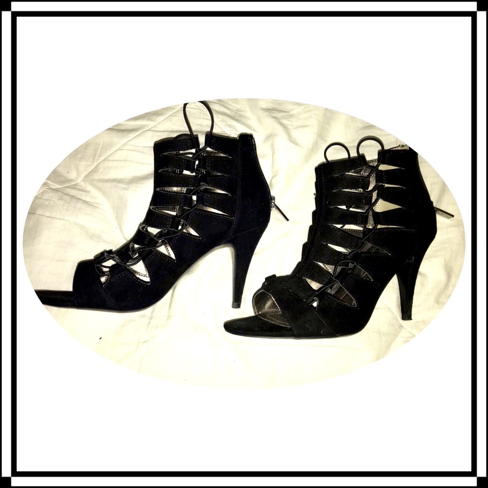 Kenneth Cole Reaction Heels